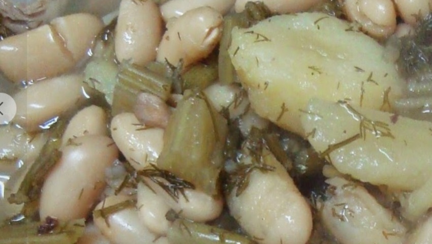 Puchero de Hinojos.